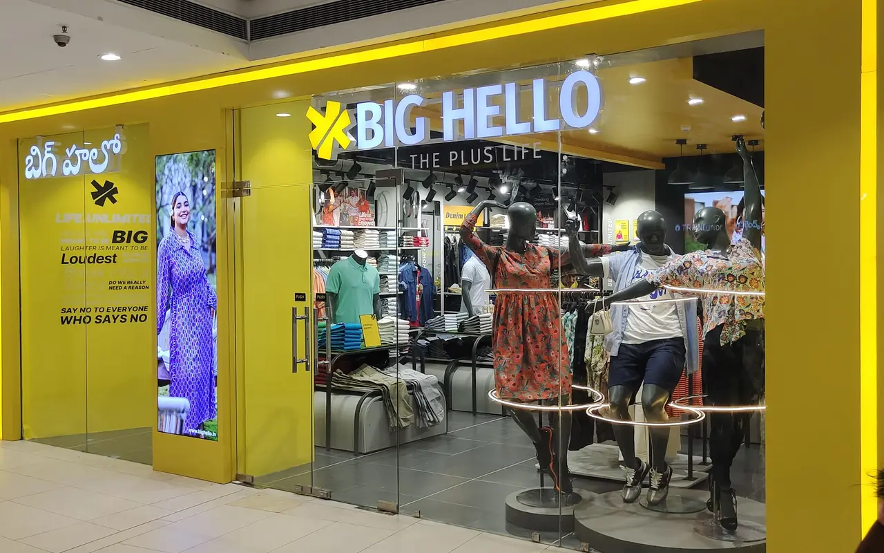 BIG Hello at PVP Square