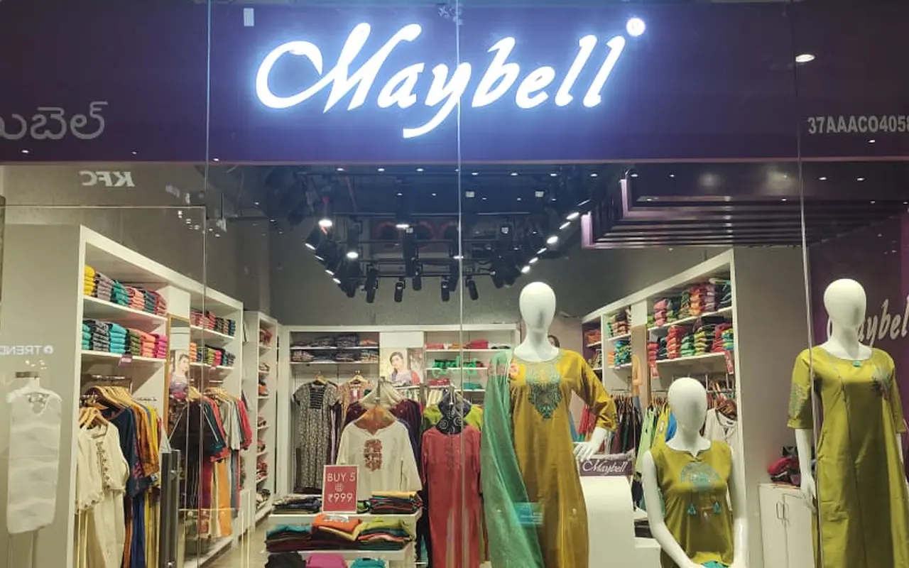 May Bell at PVP Square