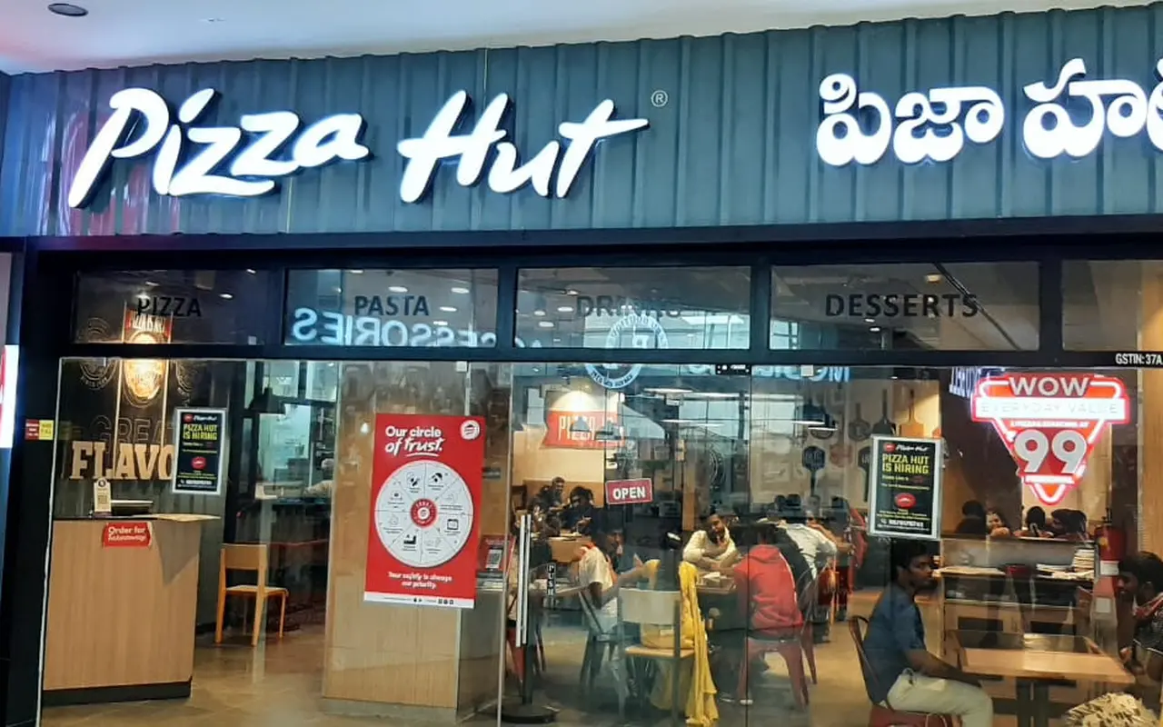 Pizza Hut at PVP Square