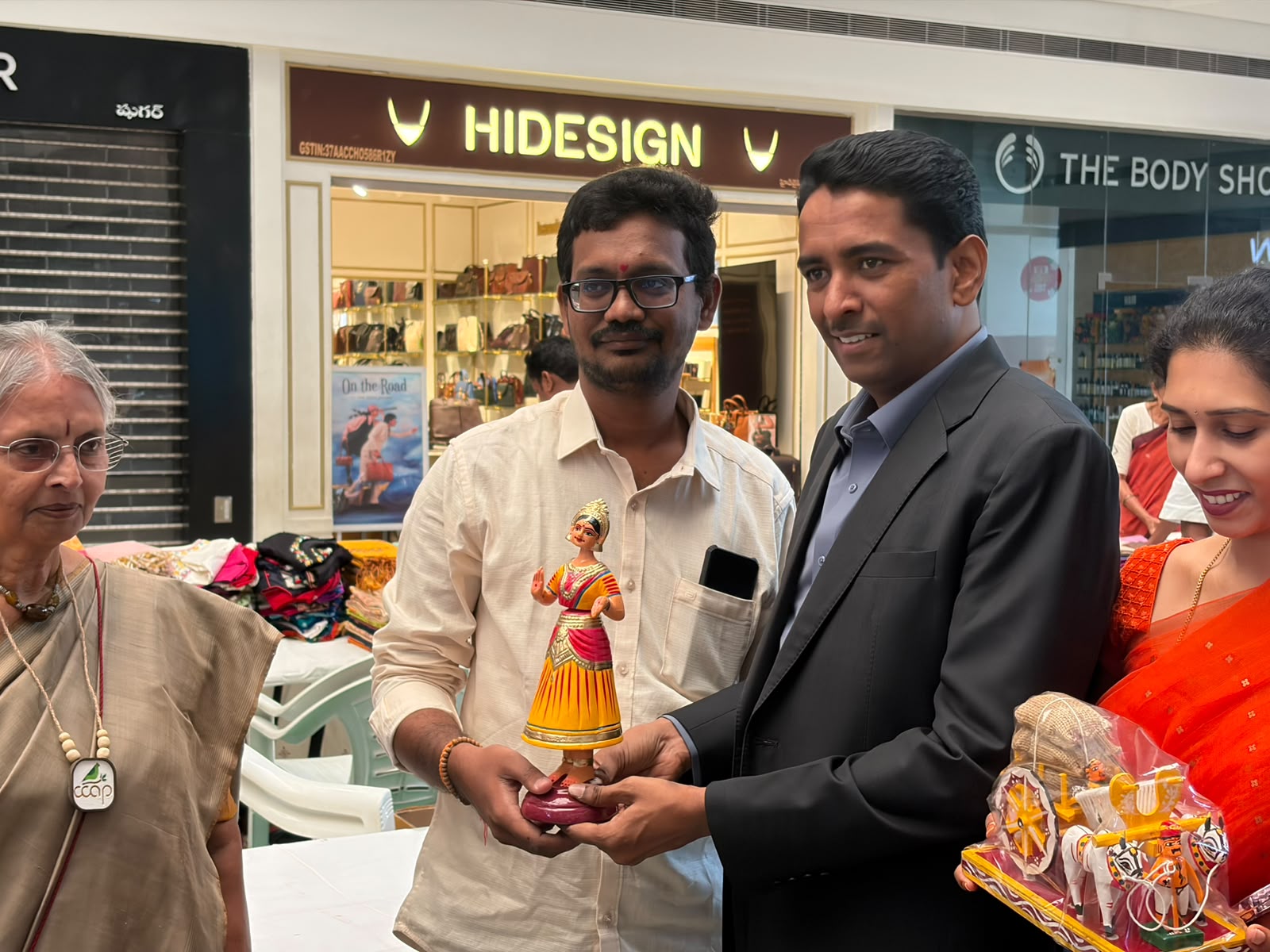 Handloom Bazaar by CCAP gallery 6